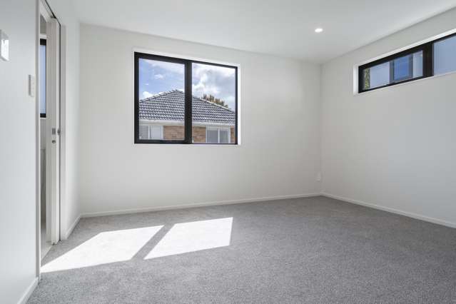 2/6 McRae Road Mount Wellington_4