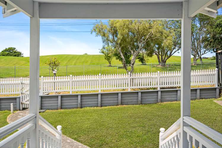 26 Archibald Road Kelston_2