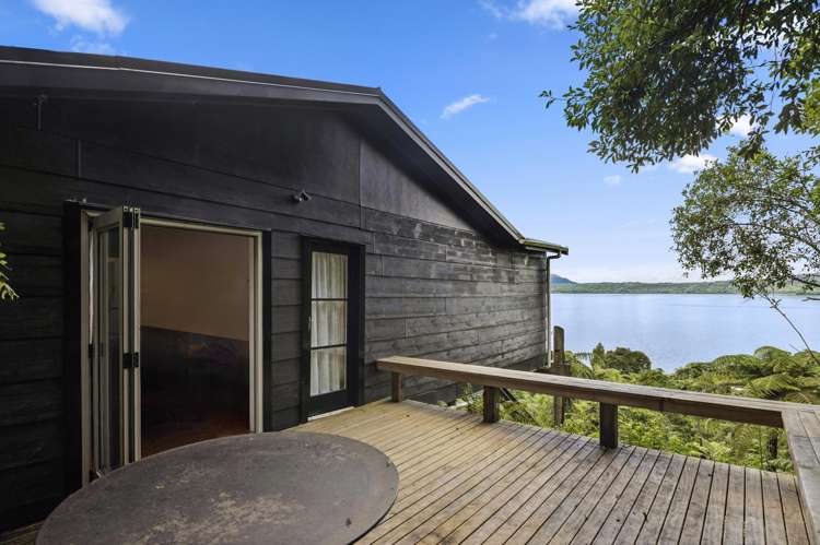 62 Spencer Road Lake Tarawera_16