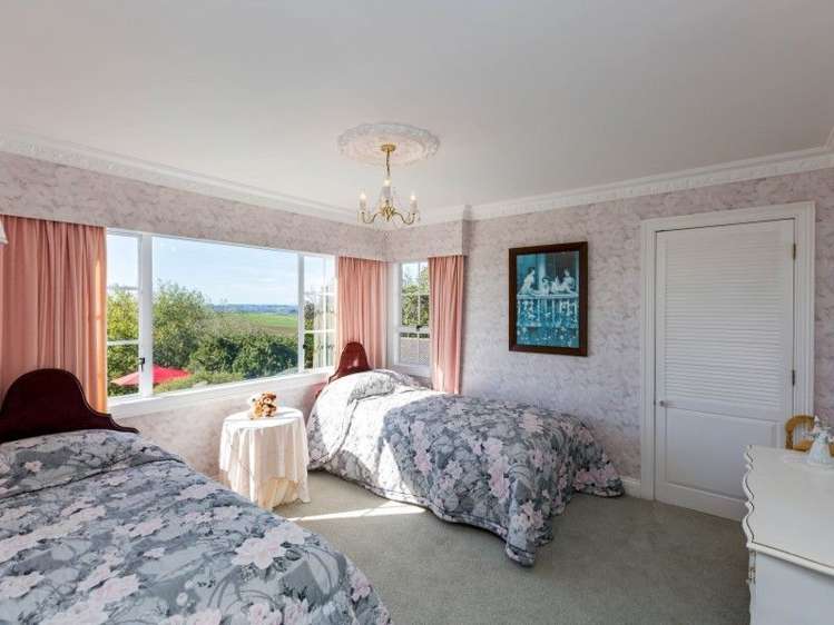 28 Pickwick Road Otamatea_23