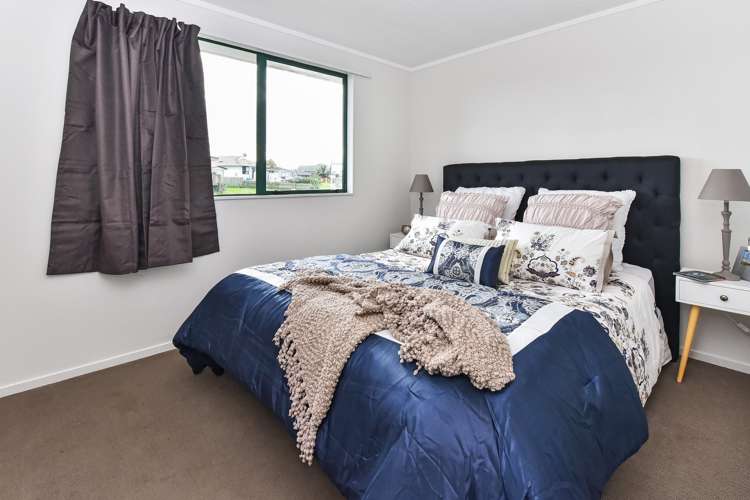 1/2 Jack Farrell Place Papakura_4