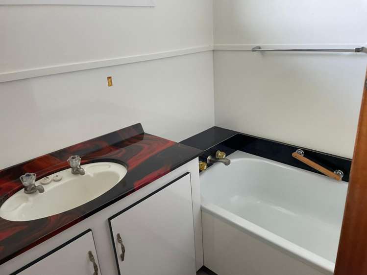 17 Station Road Waihi_10