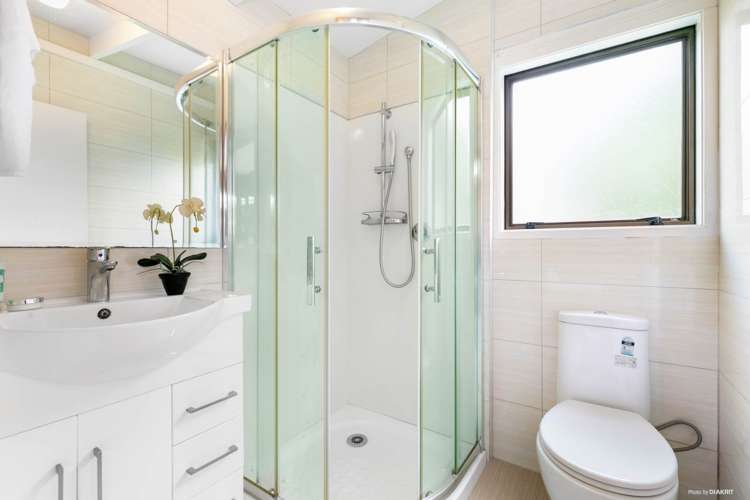 6 Ronald Macken Place Windsor Park_10