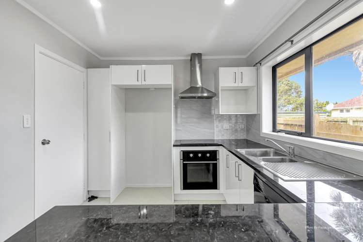 17 Mcannalley Street Manurewa_10