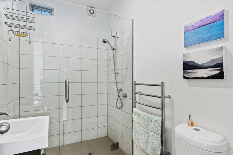 17 Morrows Mead Wanaka_11