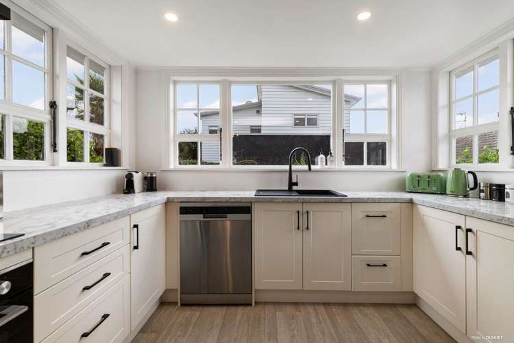 251 Victoria Street West Pukekohe_5