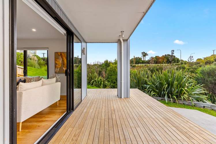 9 Wallis Lane Orewa_21