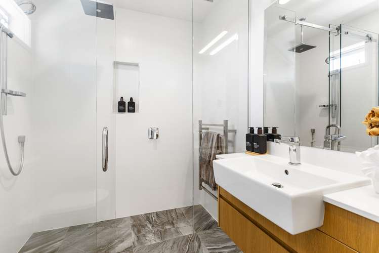 102A Coates Avenue Orakei_21