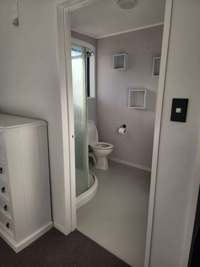 5 Raeburn Place Gore_4