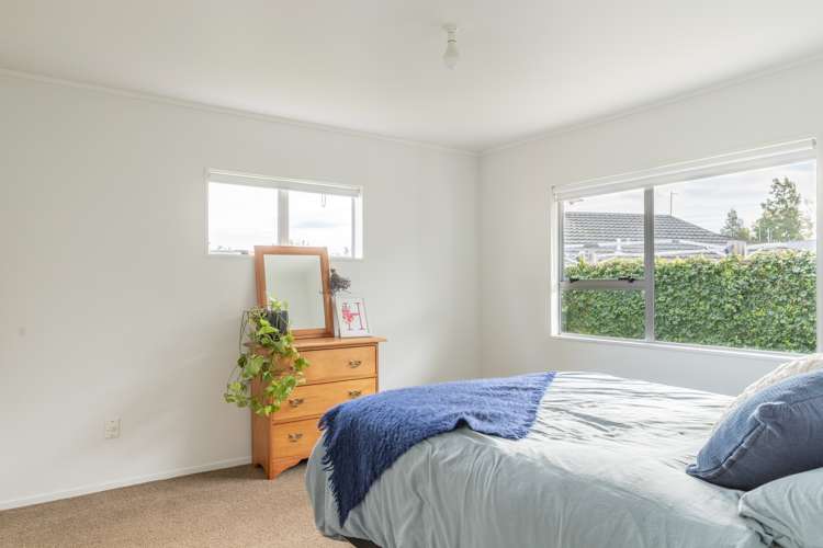 2/203 Galloway Street Hamilton East_10