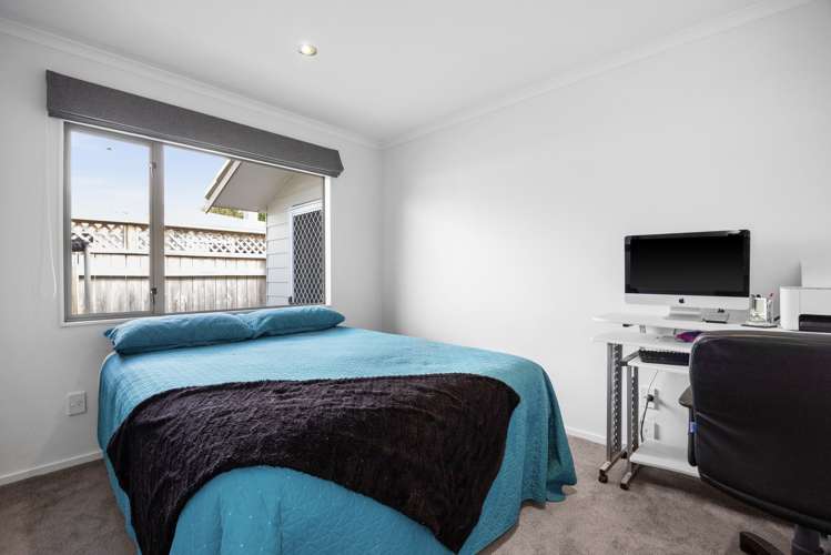 4 West Place Greenmeadows_9