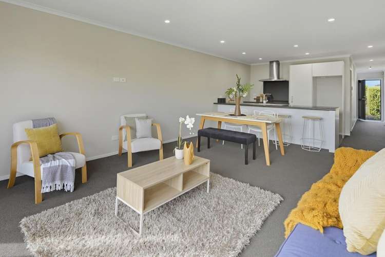 Unit 1/11 Mana Drive Baverstock_7