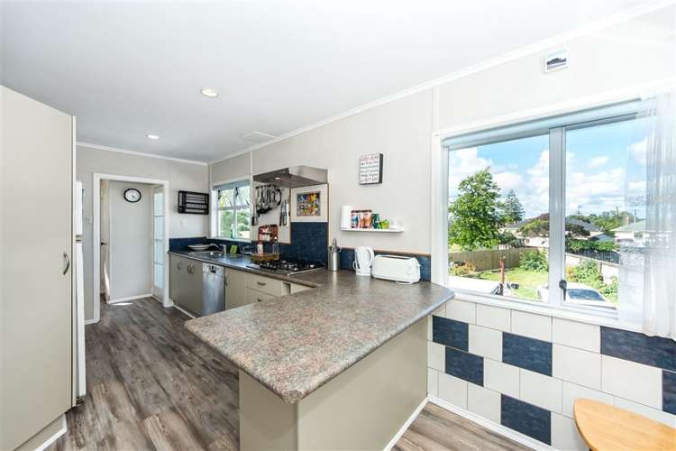 12 Gladfield Lane Te Atatu Peninsula_10