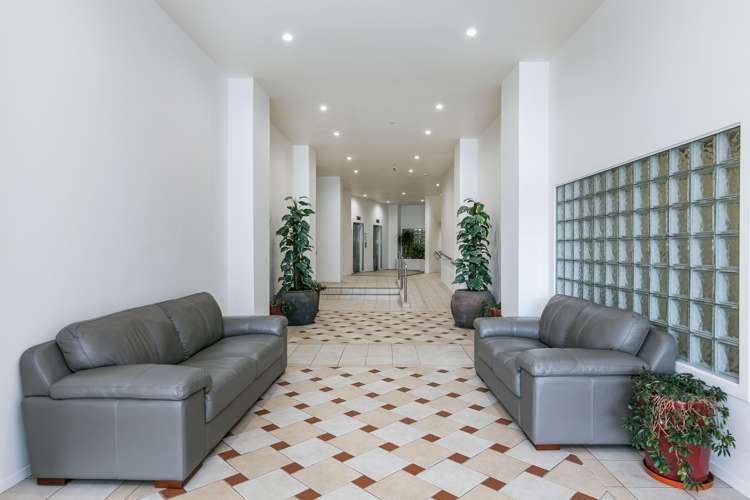 214/107 Thorndon Quay Pipitea_5