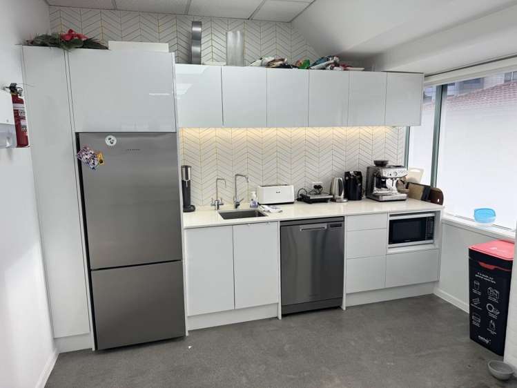 2D Burns Avenue Takapuna_12