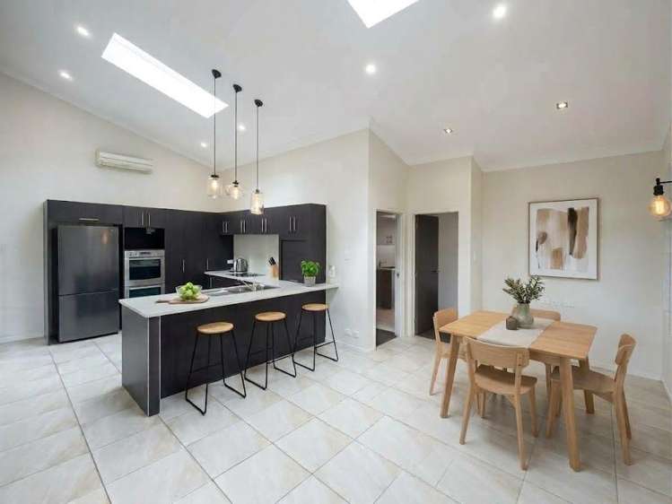 66a Bradbury Road Botany Downs_2
