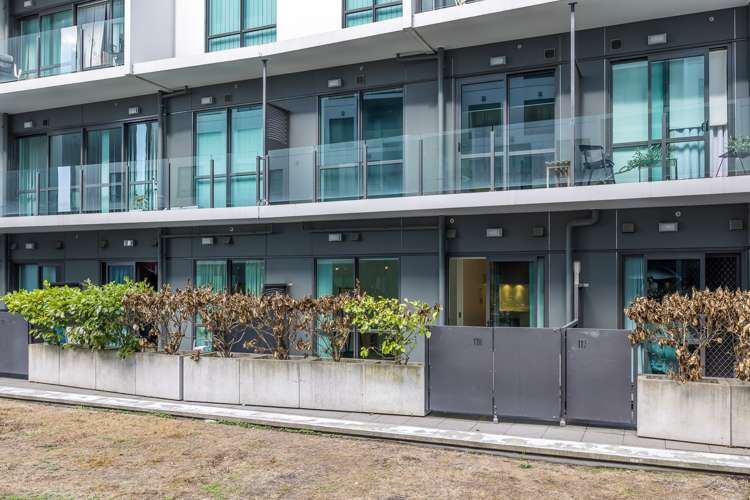 118/2 Dockside Lane Auckland Central_11