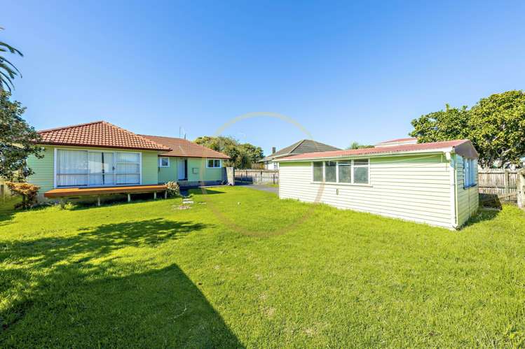 495 Massey Road Mangere_3