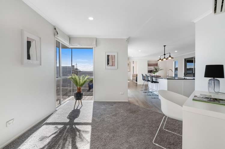 1/4 Roberts Road Matakatia_6