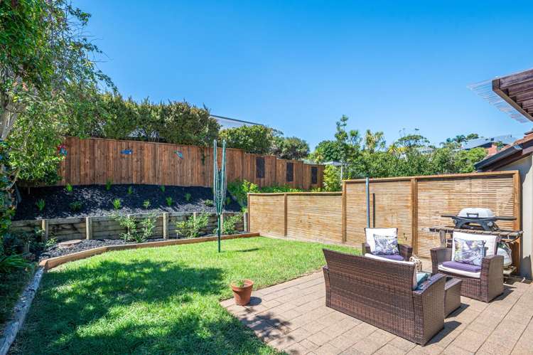 9/8 Tobago Place Sunnynook_17