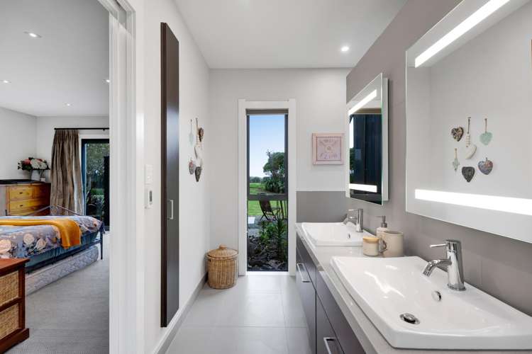 274 Lower Weld Road Oakura_23