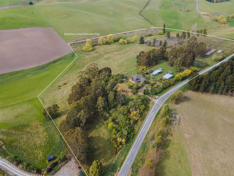 531 Doake Road Levels Valley_18