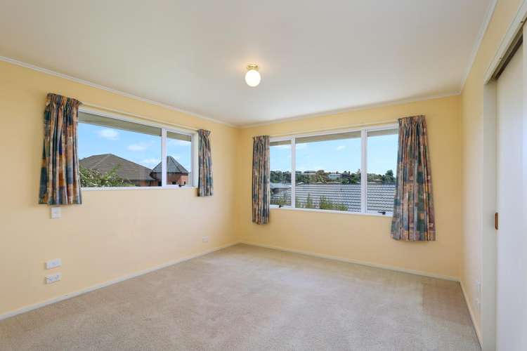 27 Idesia Grove Richmond_7