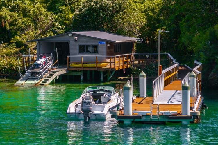 - Ruakaka Bay Marlborough Sounds_22