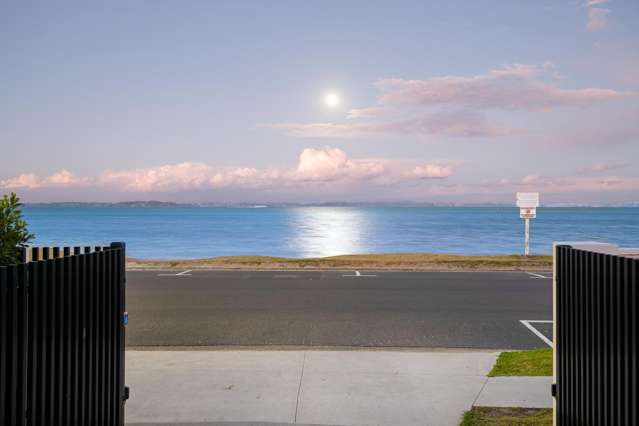 18b The Esplanade Eastern Beach_2