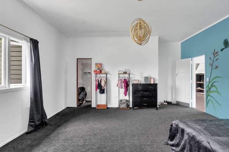 2 School Road Tiniroto_11