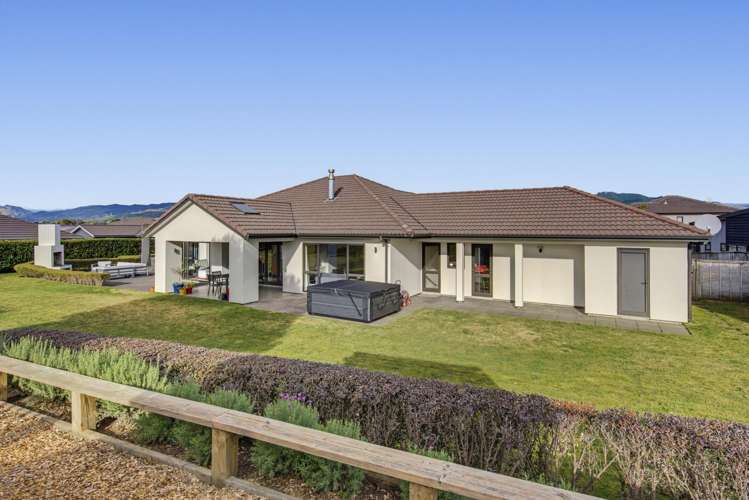 8 Rae Lane Paraparaumu Beach_43