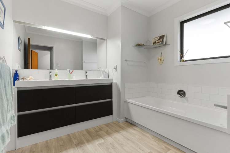 48 Parkhurst Road Helensville_11