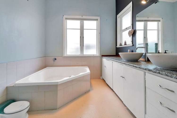 11 Standish Place Stoke_12