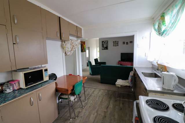 12 Christian Street Dannevirke_4