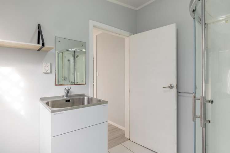 61 Milton Road Bluff Hill_12