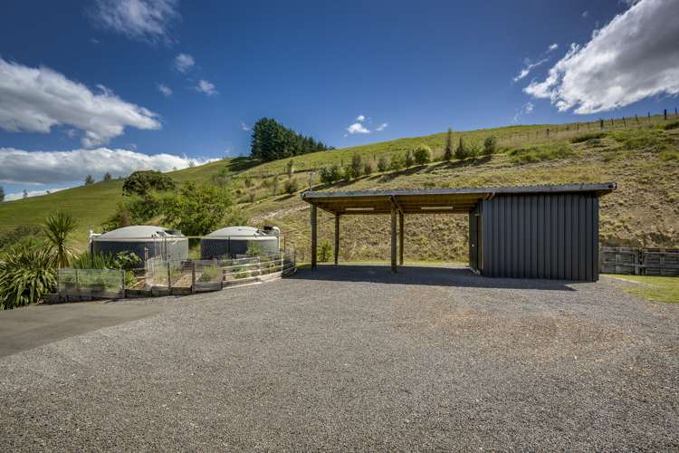 2564 Middle Road Poukawa_21