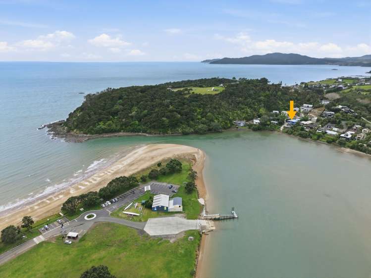 16 Bush Point Road Taipa_43