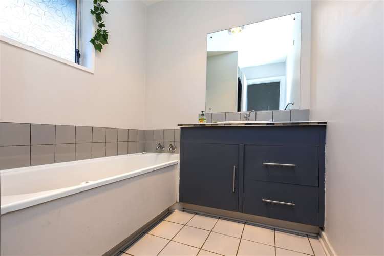 1/51 Centaurus Road Cashmere_6