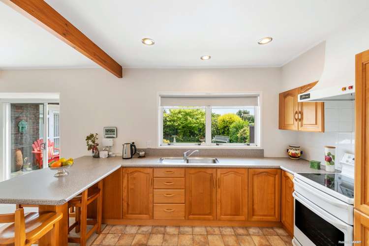 10 Serrita Avenue Sunnyhills_3