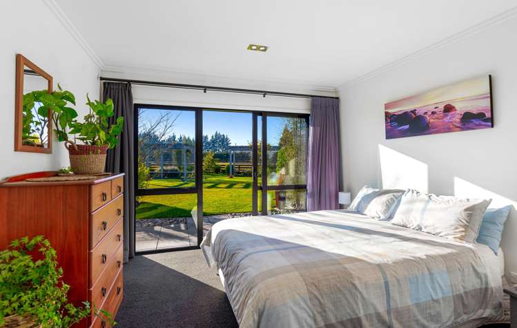 1/1132 Old West Coast Road West Melton_11