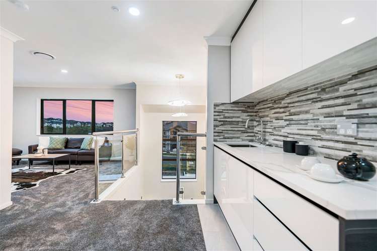 10 Uru Drive Flat Bush_11