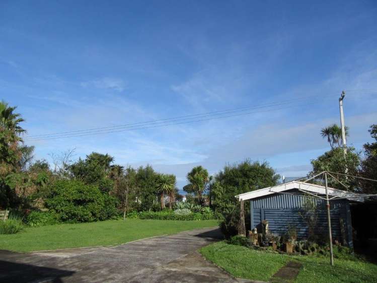 327 Hokianga Harbour Drive Omapere_23