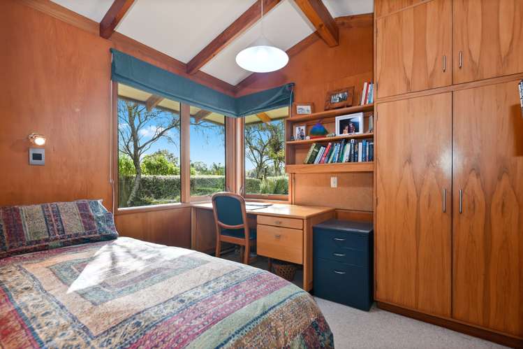 1040 River Road Queenwood_13