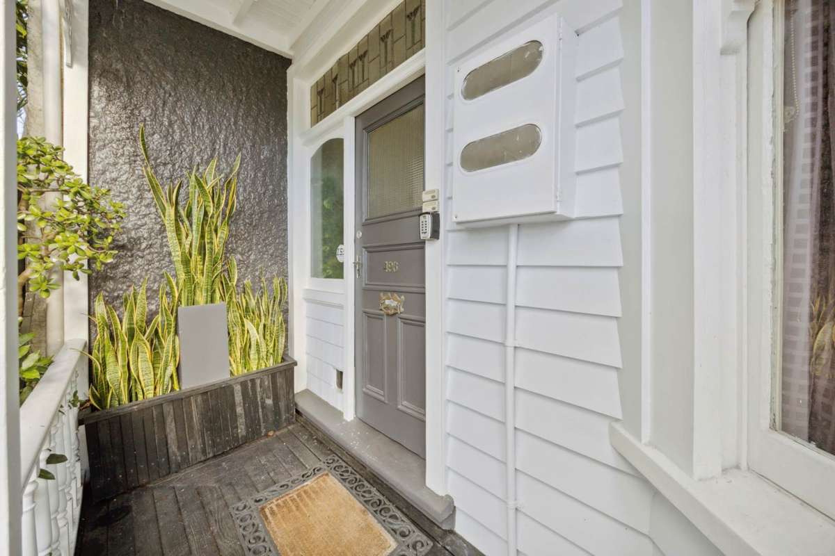 496 Great North Road_1