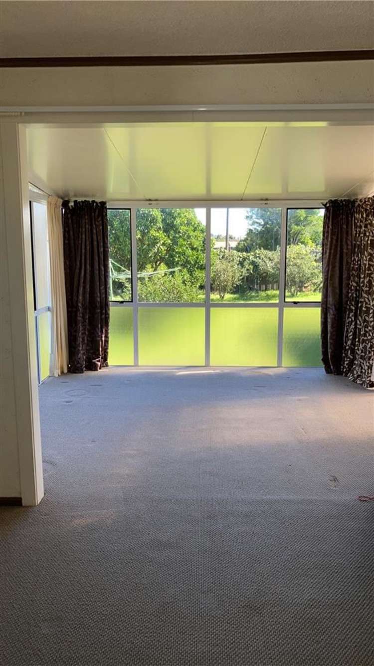 71 Seabrook Avenue New Lynn_11