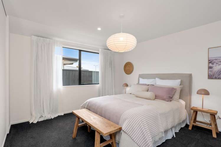 12 Verdeco Boulevard Lincoln_19