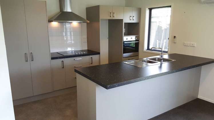 61 Farnborough Way Rolleston_9