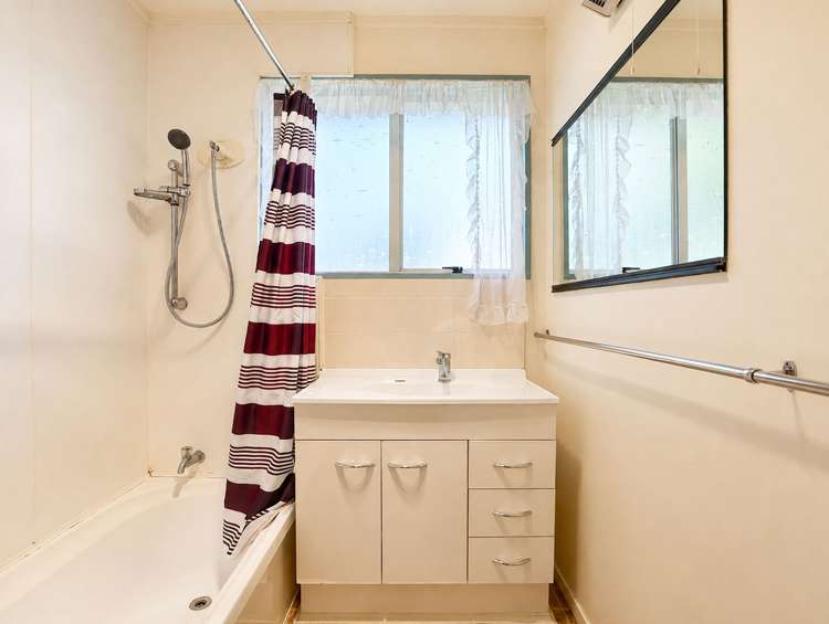 53 Egmont Street Ohauiti_12