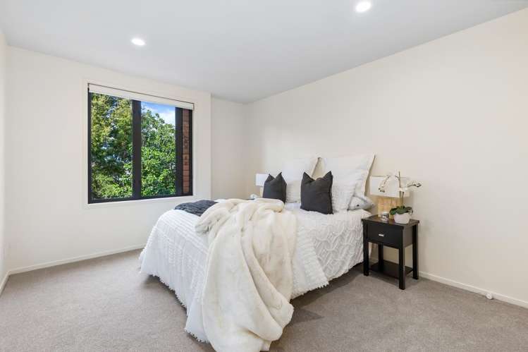 11/11 The Avenue Albany_15