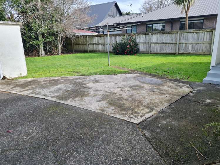 40 Preston Ave Mount Albert_12